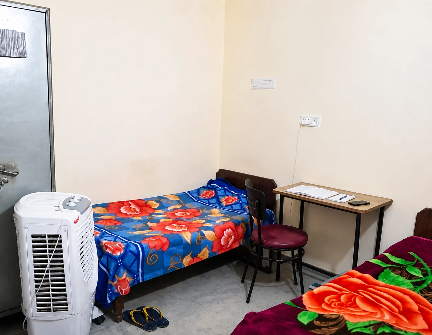 Mens and Boys PG Hostel 3