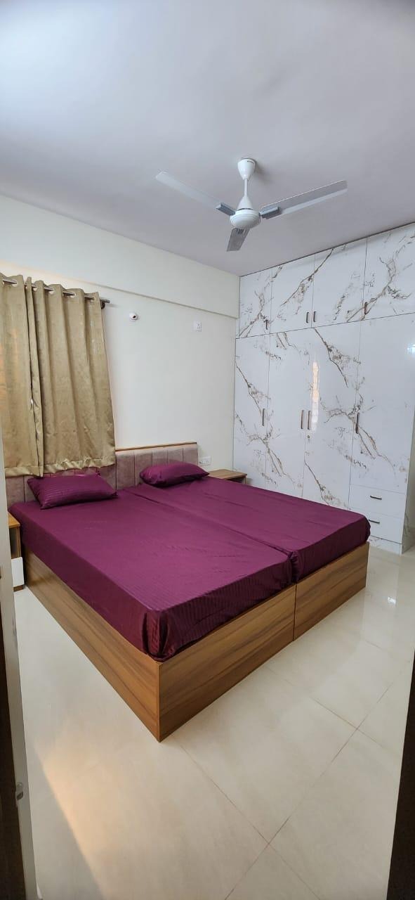 Surya Royal Platinum Luxury Flats Co Live photo 3