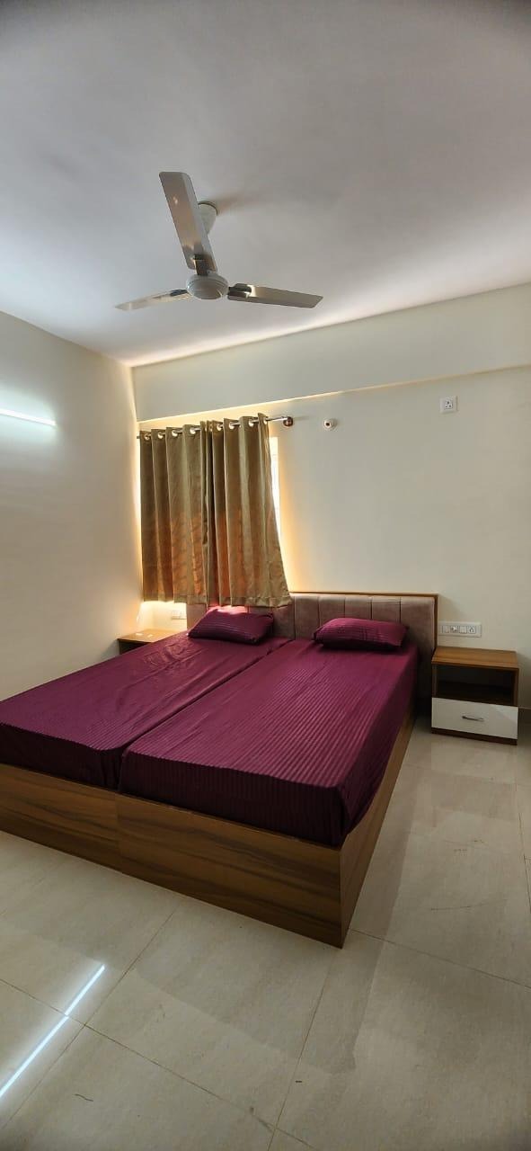 Surya Royal Platinum Luxury Flats Co Live photo 9