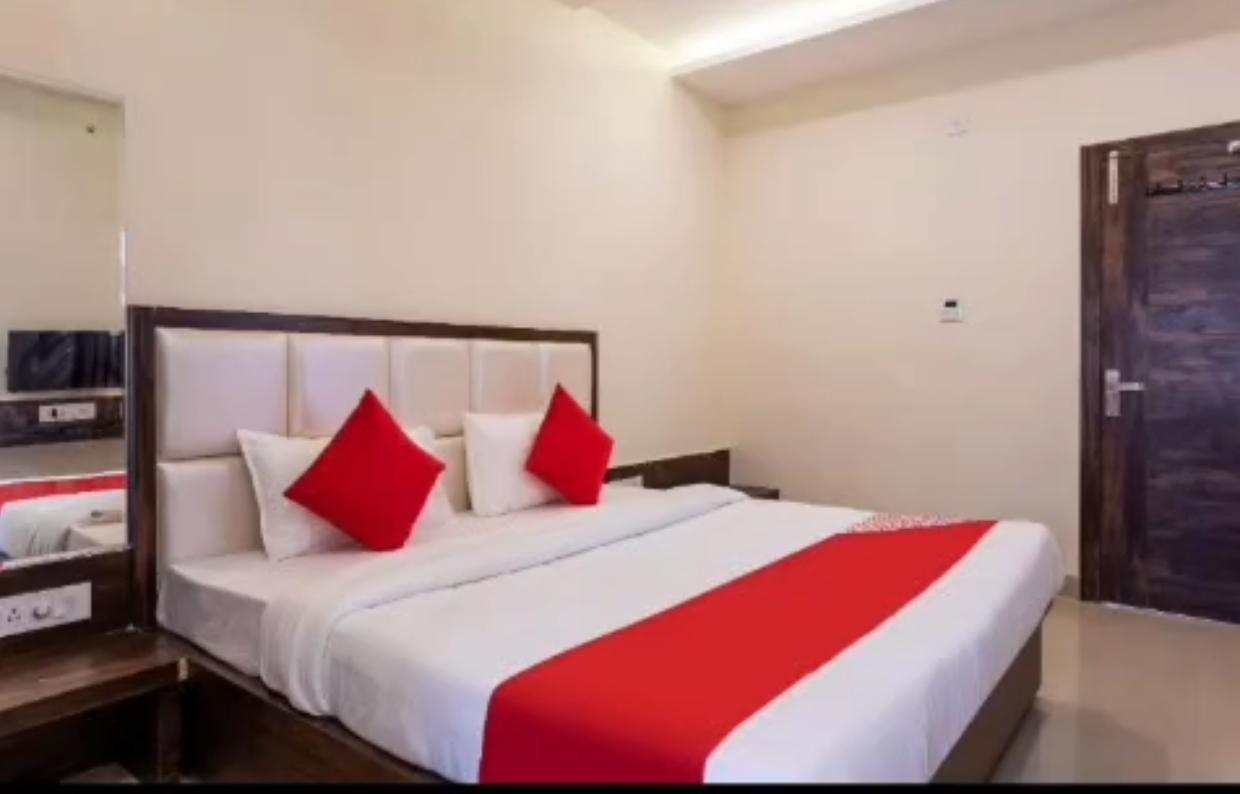 Dwarkamai Guest House photo 6