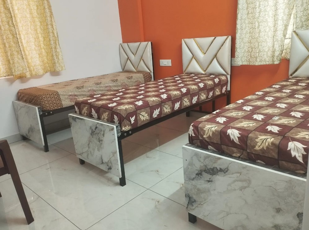 Srivari PG  photo 5
