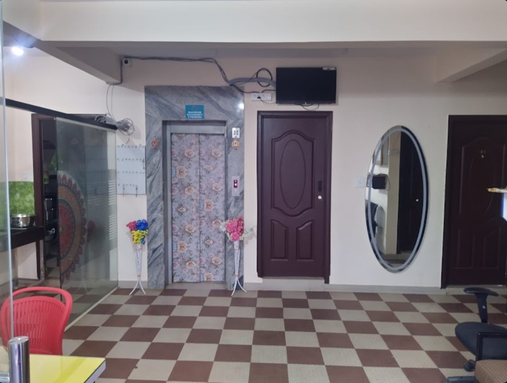 Srivari PG  photo 8