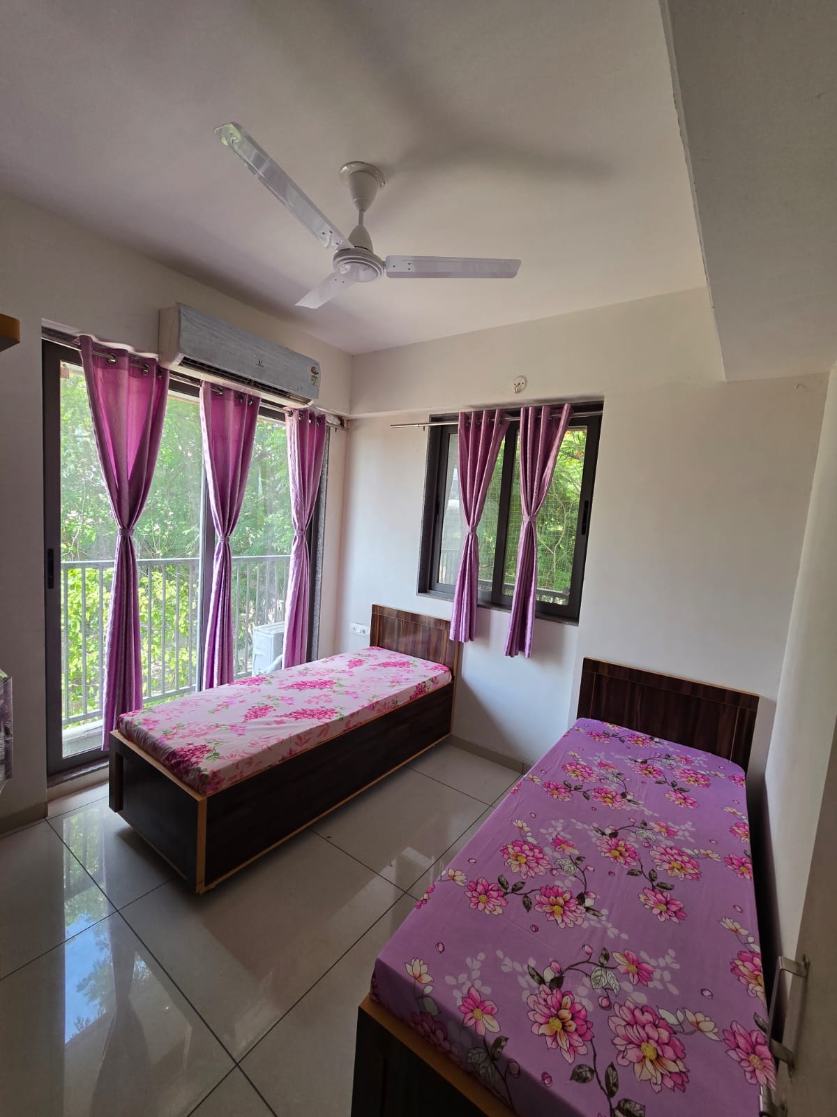 Titan House Luxurious Pg photo 9