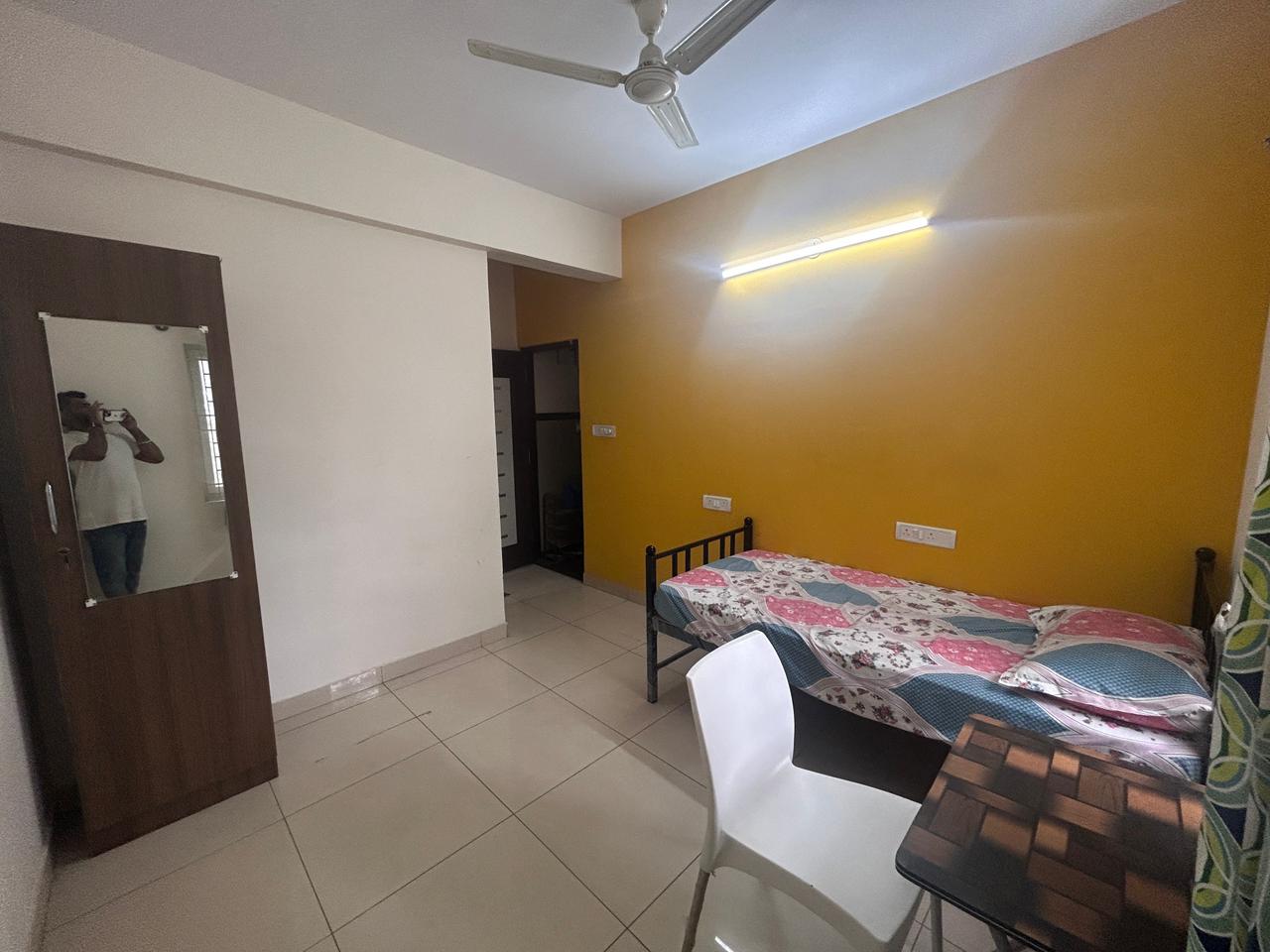 Vilaasa PG For Men Electronic City photo 4