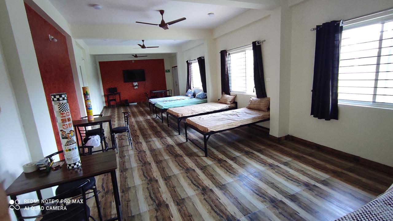 R-One Hotel & Pg photo 6