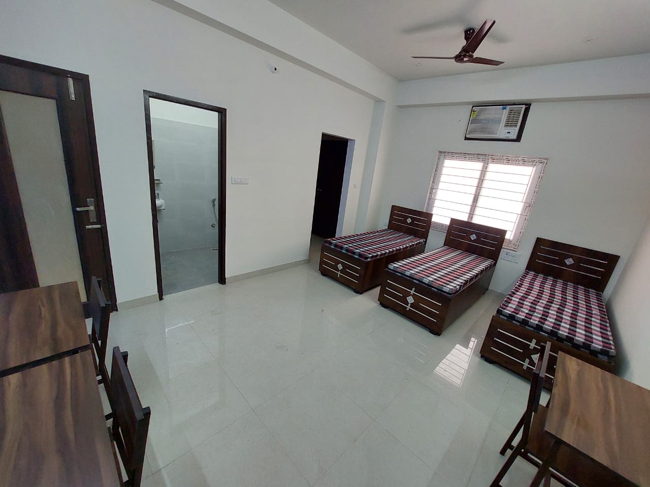 Hometown - Shikhar House PG photo 6