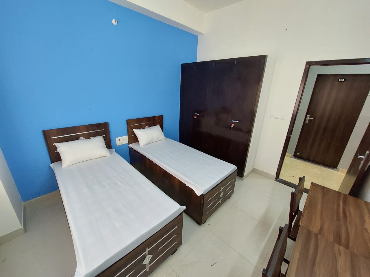 Hometown - Shikhar House PG photo 9